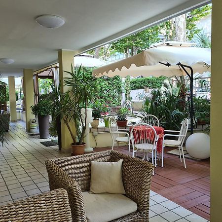 Hotel Beppe Rimini Exterior photo