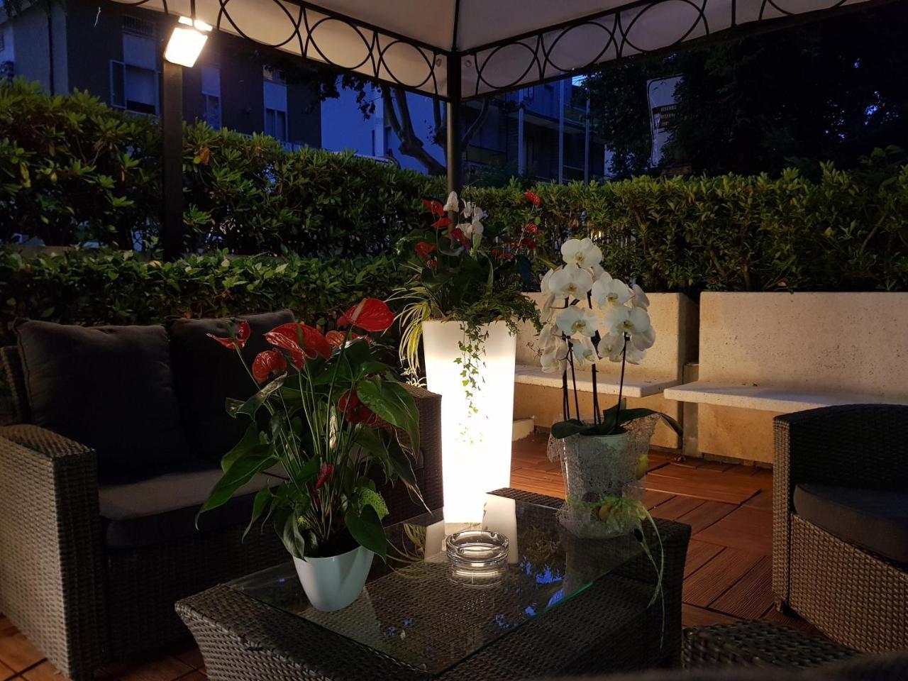 Hotel Beppe Rimini Exterior photo